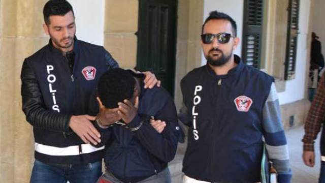 150 TL ‘ye uyuşturucu satıyordu