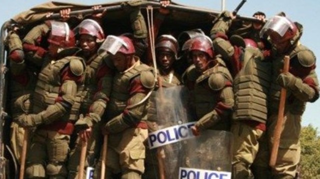 Kenya'da 400'den fazla polis memurunun görevine son verildi