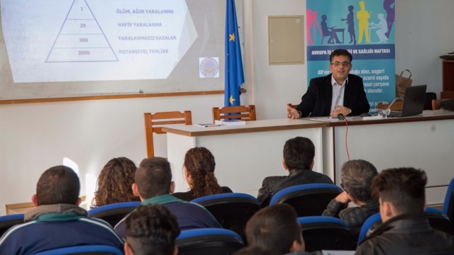 Meslek okullarına yönelik iş sağlığı ve güvenliği eğitimleri sürüyor