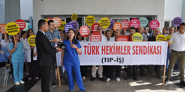 TIP-İŞ Barış Ruh ve Sinir Hastalıkları Hastanesi’nde eylem yaptı
