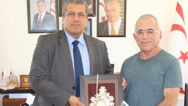 Ünlü Tasarımcı Janoff Gazimağusa Belediyesi’ni ziyaret etti
