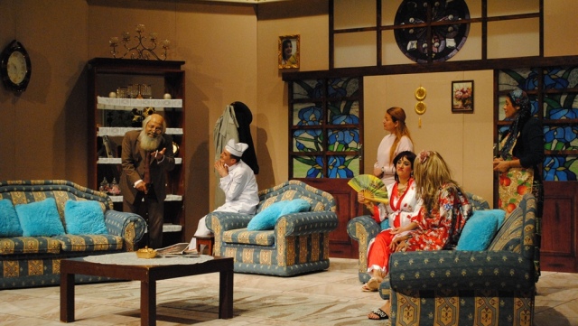 “Düdüklüde Kıymalı Bamya” tiyatro severlerle buluştu