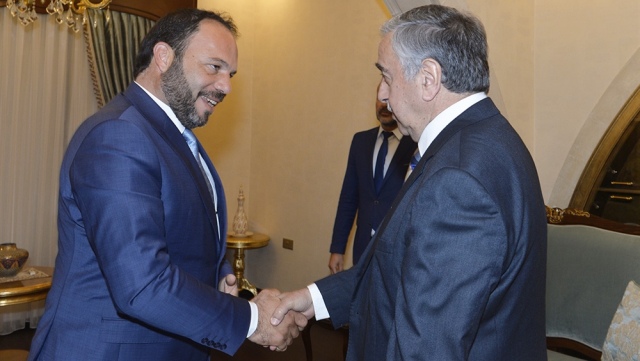 Cumhurbaşkanı Akıncı, İskele Belediye Başkanı Sadıkoğlu’nu kabul etti