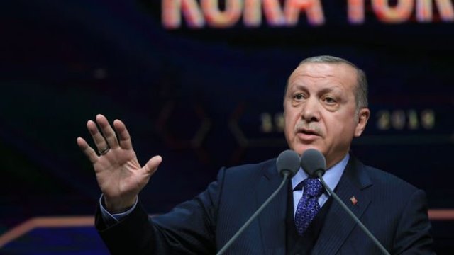 Erdoğan: “Uluslararası meselelerin çözümünde tehdit, baskı ve şantajı öne çıkarmaya çalışıyorlar”