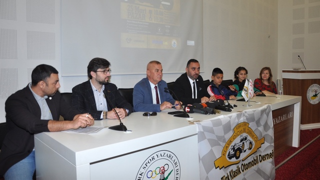Kıbrıs Türk Klasik Otomobil Derneği Lefkoşa Suriçi’nde yaşayan risk altındaki çocuklar yararına ralli düzenliyor