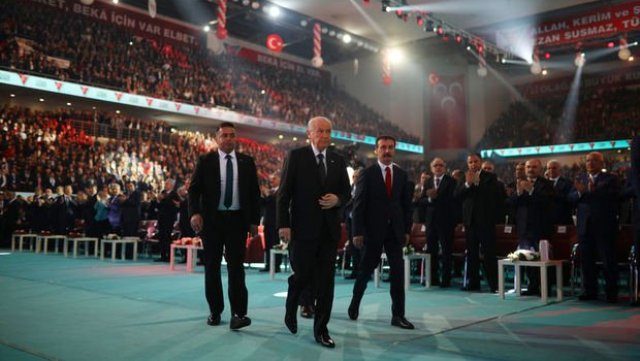 Bahçeli'den parti teşkilatına teşekkür mesajı