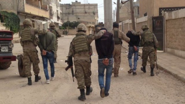 TSK: Afrin halkı 3 teröristi yakalayıp teslim etti