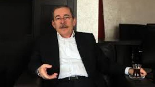 Abdüllatif Şener'e "cumhurbaşkanına hakaretten" dava