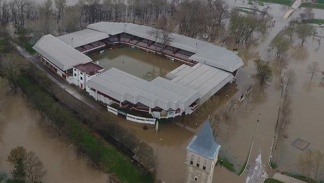 Edirne'de 'er meydanı' sular altında kaldı
