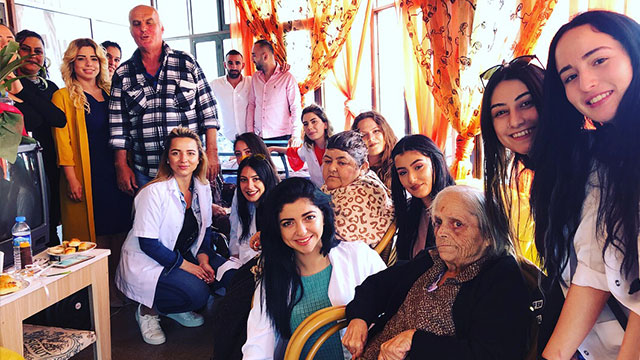 YDÜ İletişim Fakültesi Yaşlılar Haftası’nda Özen Yaşlı Yaşam Merkezi’ni ziyaret etti