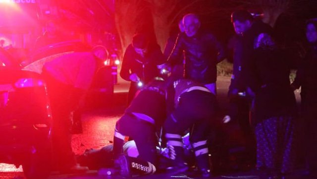 Bolu'da kamyonla çarpışan otomobildeki 2 kişi öldü, 1 kişi yaralandı