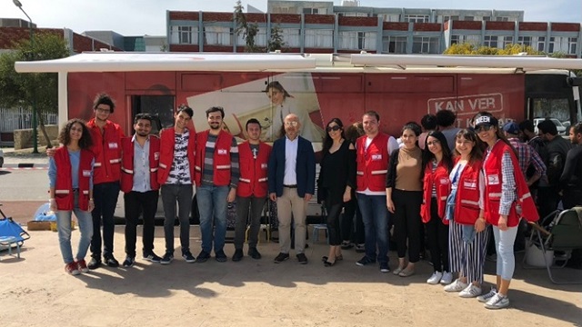 YDÜ Kampüsü’nde KKTC rekoru kırıldı, 5 günde 451 ünite kan bağışı yapıldı!