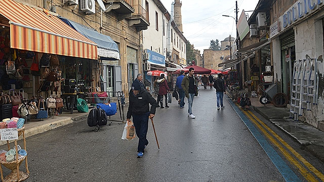 Döviz her şeyi yerle bir etti