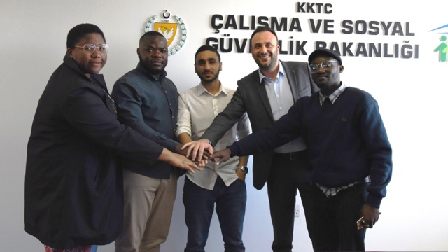 Çeler, “Vois Kıbrıs” isimli uluslararası öğrenci birliği temsilcileri ile bir araya geldi