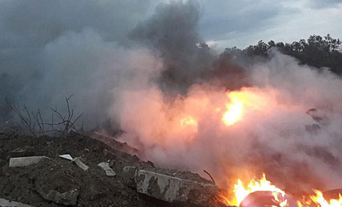 Yangın evlere sıçramadan söndürüldü