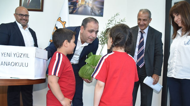 Yeni Yüzyıl öğrencilerinden LTB Paylaşım Mutfağı’na katkı