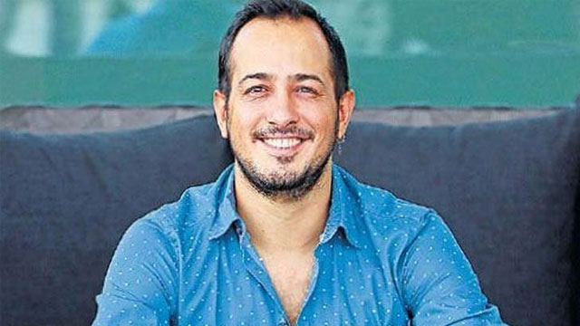 Sarp Apak’ın renkli imajı