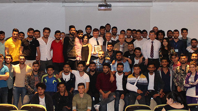 LAÜ’de “E-Spor İş Birliğinde Maç Analizi” konulu Basketbol-Futbol Çalıştayı gerçekleştirildi