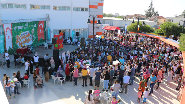 Gazimağusa Belediyesi Çocuk Şenliğinde çocuklar eğlendi