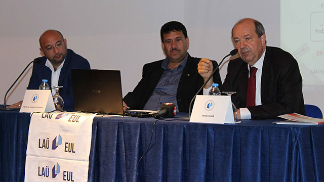 Maliye eski bakanları LAÜ öğrencileri ile biraraya geldi