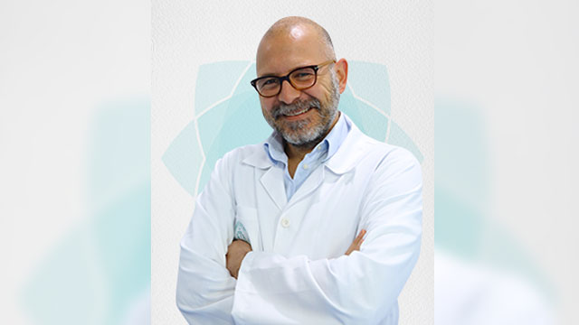 Dr. Suat Günsel Girne Üniversitesi Hastanesi Radyoloji Uzmanı Mehmet Alp Dirik: “Solgun Yüzü Dikkate Alın”