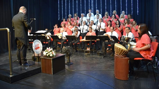 Girne’de “Neşeli Şarkılar”