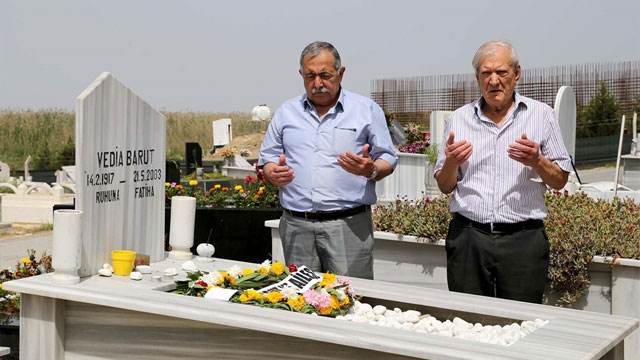Vedia Barut mezarı başında anıldı