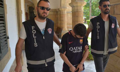 Uyuşturucuyu iç çamaşırına sakladı