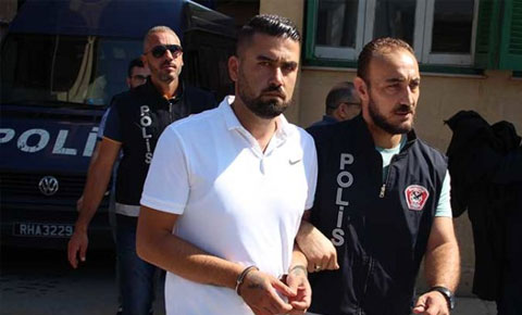 1 yıl hapis cezası