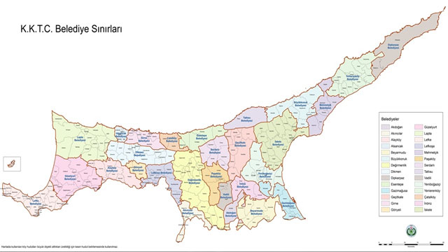 3 bin 355 kilometrekarelik KKTC, idari olarak 6 ilçeye ve 28 belediyeye sahip