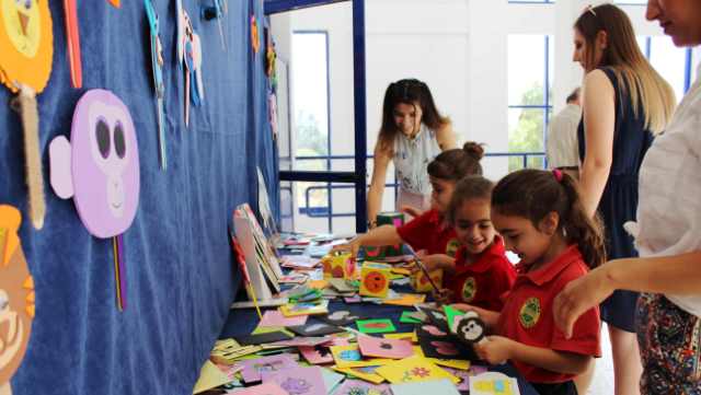 LAÜ’de “Hayalimdeki Oyuncak” materyal sergisi ilgi gördü