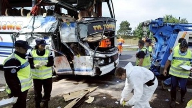 Bangladeş'te trafik kazası: 11 ölü