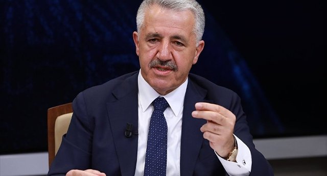 Ulaştırma Bakanı'ndan 3. havalimanı için isim açıklaması