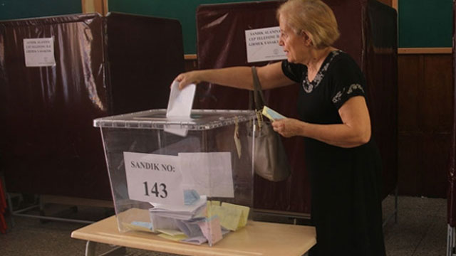 Kuzey Kıbrıs’ta gerçekleştirilen yerel seçimler de Rum gazetelerinde