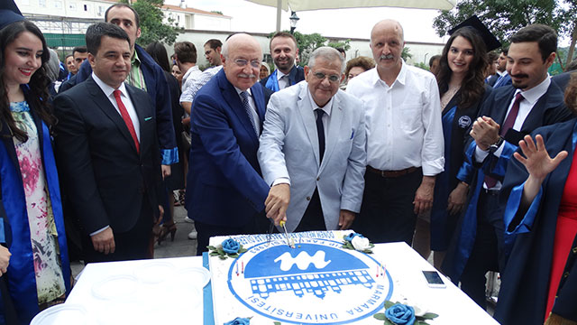 DAÜ-Marmara Üniversitesi Ortak Tıp Programı ilk mezunlarını verdi