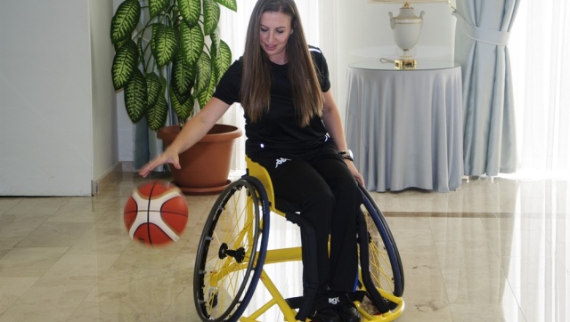 TC Lefkoşa Büyükelçiliği’nden milli sporculara tekerlekli sandalye