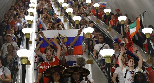 Çeyrek finale yükselen Rus milliler sosyal medyayı salladı: Rusya, Yeni İzlanda