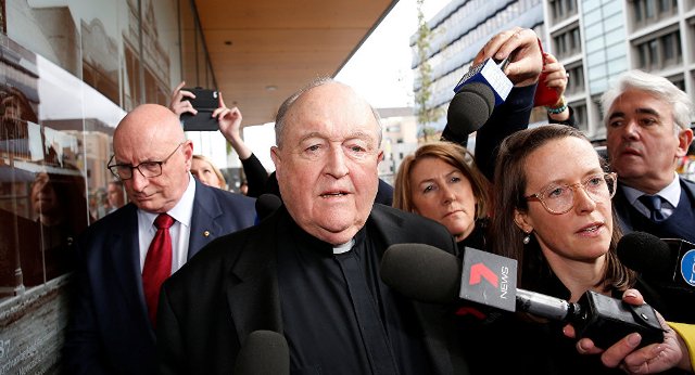 Cinsel tacizi gizleyen Başpiskopos Wilson'a 12 ay gözetim altında tutulma cezası