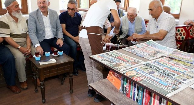 Kırıkkale'de Millet Kıraathanesi 'cup cake' ile açıldı