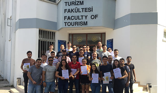 DAÜ Turizm Fakültesi, Gastronomi ve Mutfak Sanatları Bölümü öğrencileri Rational sertifikalarını aldı