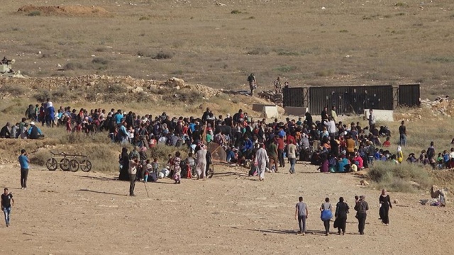 Dera’daki Suriyeli militanlar İdlib’e tahliye ediliyor