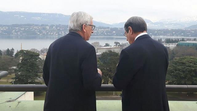 Juncker, Anastasiadis’i mini toplantıya davet etmedi