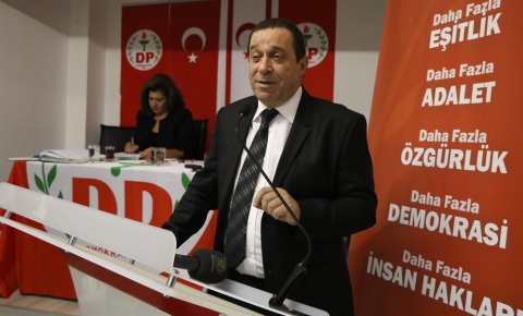 Denktaş: “Türkçe söylüyorum, Hükümetten çekilme gibi bir tavır, yaklaşım, söylem gündemimizde yok”