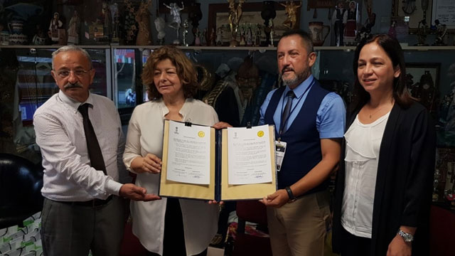 Bursa Kültür Sanat ve Turizm Vakfı ile Kıbrıs Türk Halk Dansları Federasyonu arasında Festival Protokolü Bursa’da imzalandı