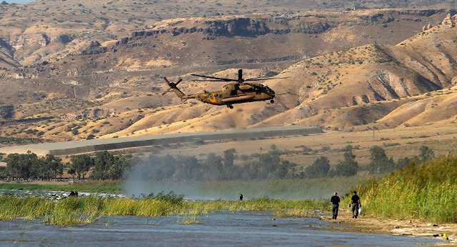 İsrail, Suriye'de 3 askeri hedefi vurdu