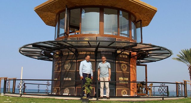 Antalya'da deniz manzaralı Millet Kıraathanesi açıldı