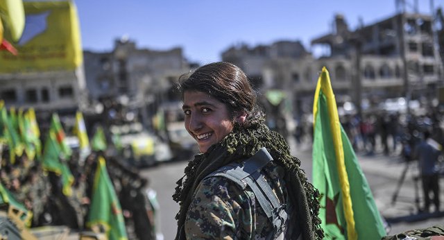 Demokratik Suriye Meclisi'nin yeni eş başkanları belli oldu