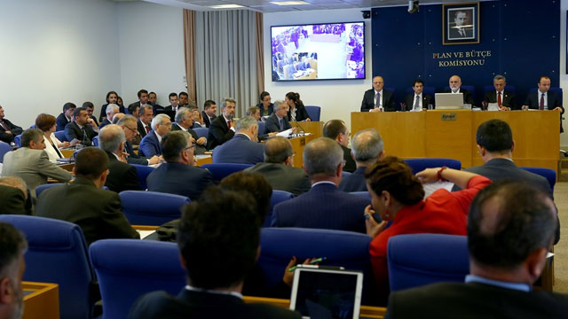 Türkiye’de bedelli askerlik düzenlemesi komisyonda kabul edildi