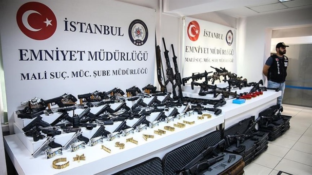 Adnan Oktar grubuna yönelik soruşturmada ele geçirilenler sergilendi