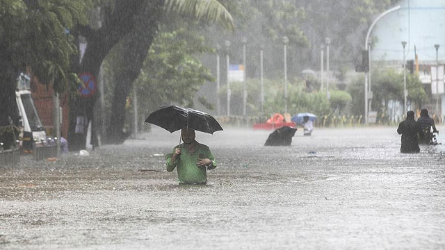 Hindistan'da muson mevsimi 774 can aldı